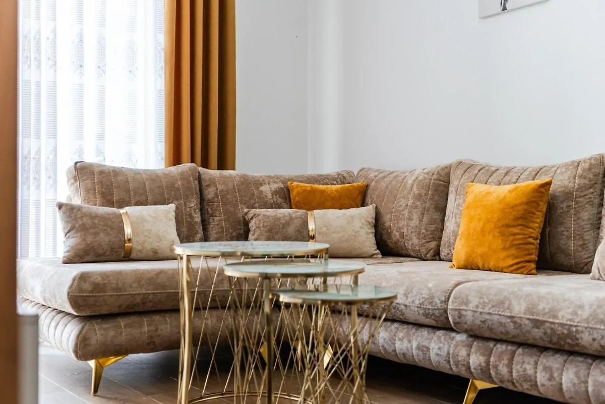 Coastal Chic Retreat By Ps Lejlighed Golem  Albanien